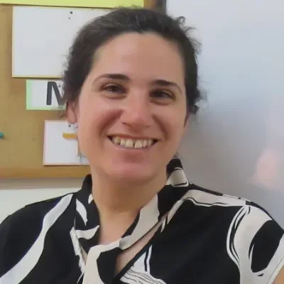 שירה בניסטי
