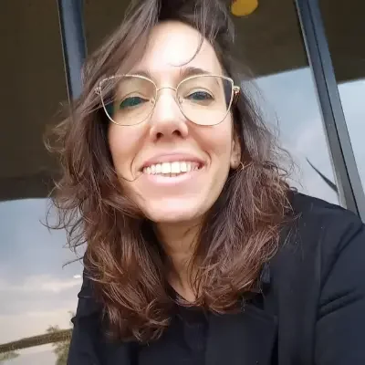 נועה דורי אגוזי